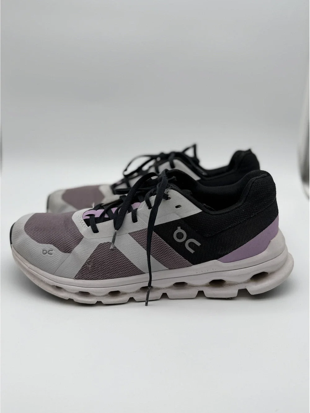 On Women's Cloundrunner Heron Black Running Sneaker, Size 10